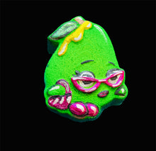 Load image into Gallery viewer, Miss Pears bath bombs x 6

