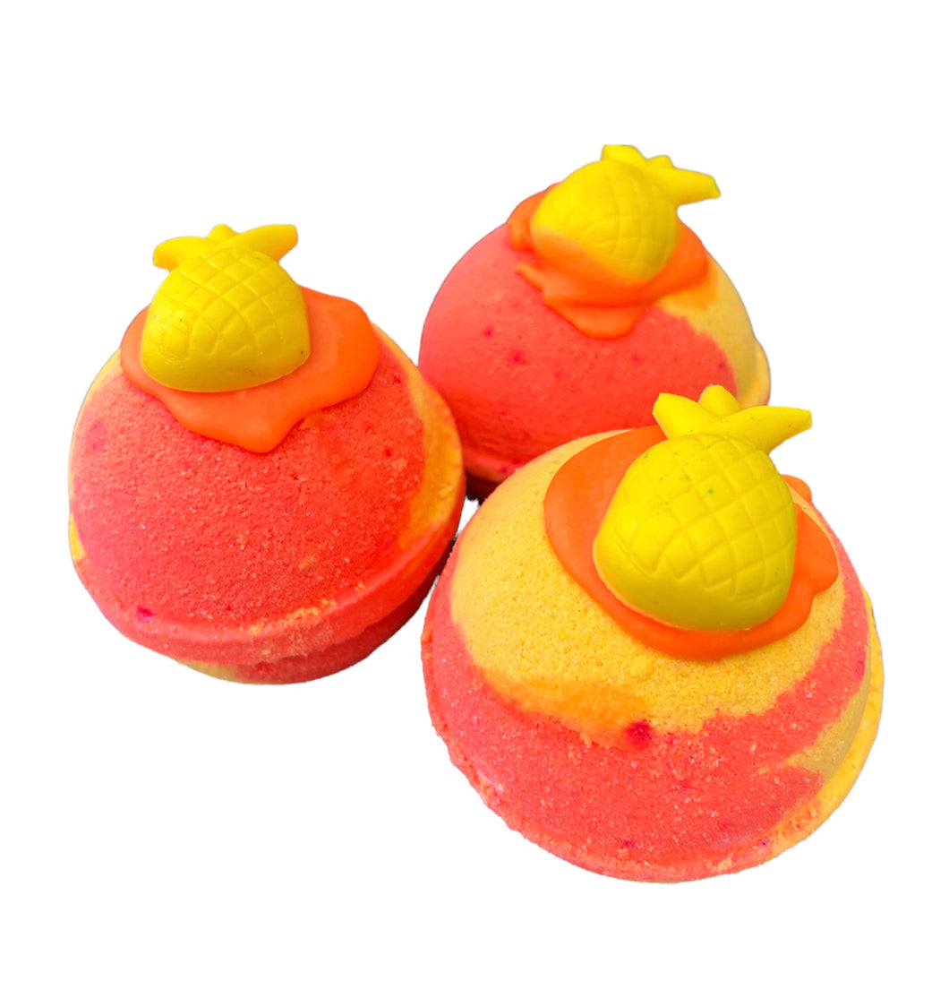 Totally Tropical scented round bath bombs x 6